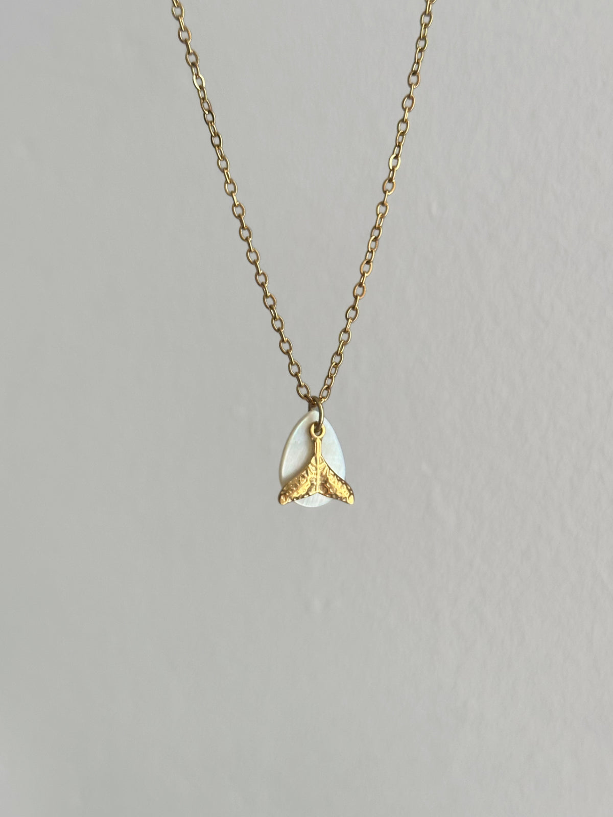 Collier World Sea