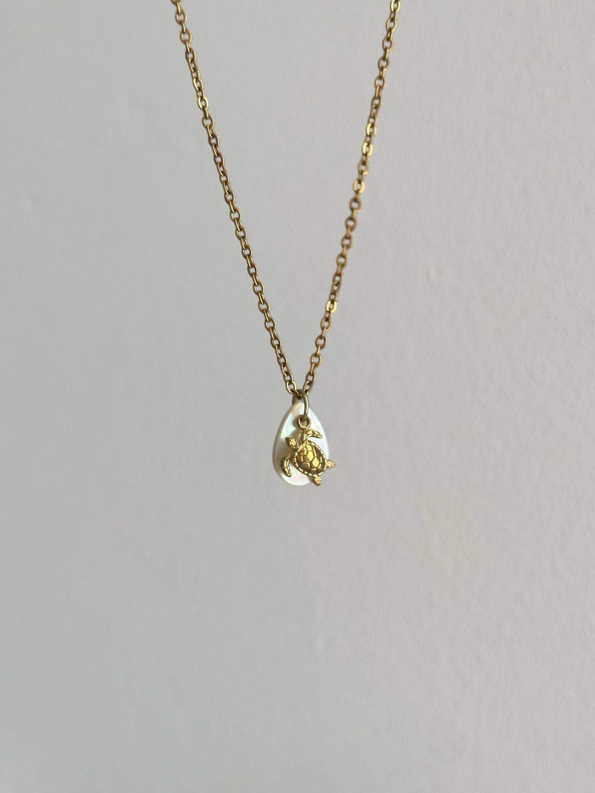 Collier World Sea