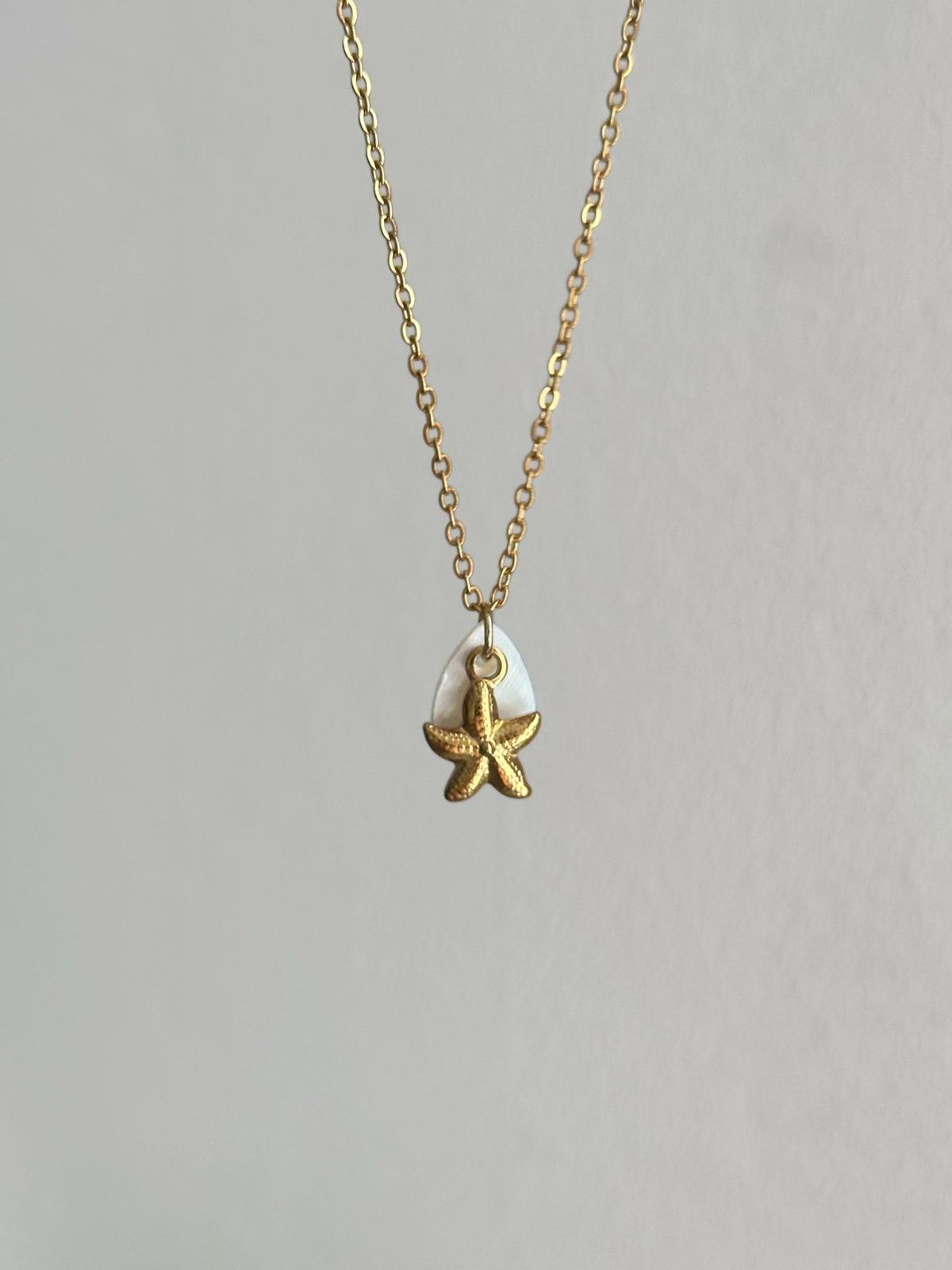Collier World Sea
